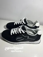  26 شروة احذيه  البيع كامل الكميه 30 حبه