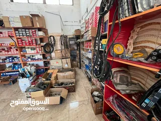  16 محل قطع سيارات للبيع كامل