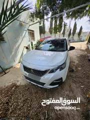  2 بيجو 5008 موديل 2020 سيارة نظيفة سعر 115000في مجال بالسعر للمعني