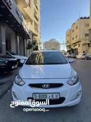  2 هونداي اكسنت 2018 متور 1400 بنزين لون ابيض فحص ممتاز