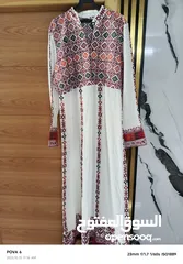  2 أثواب مطرزه للبيع  بنص السعر