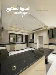  7 شقة فاخرة - لم تسكن - 4نوم 2ماستر - 230م - ارضية - ترس - موقع هادئ ومميز