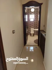  7 شقة مستعمله للبيع اربد الحي الشرقي