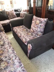  1 طقم كنب خشب تفصيل 8 مقاعد بحالة ممتازة