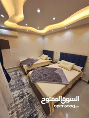  11 شقه للايجار شارع عزت سلامه خطوات لعباس العقاد الرئيسي سعر اليوم 5000