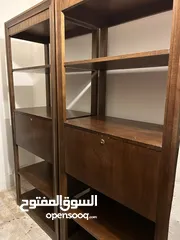  1 مكتبتين وسرير وطاولات جانبيه أمريكي بسعر مغريه