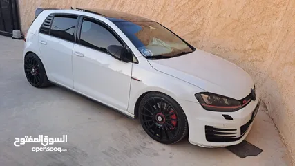  16 بسبب السفر المستعجل جولف 2015 جي تي اي  جدددديده بمعنى الكلمه فل فل اضافات بسعر ممتاز وتنازل مباشر