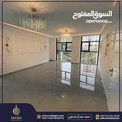  1 بتشطيب شخصي جاهزة للسكن  مع اطلالة جميلة لا يمكن التسكير عليها أبدا