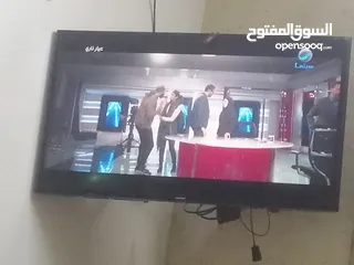  3 شاشه مستخدمه للبيع نوع سمكس استخدم سنه واشهرين