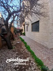  13 شقة فارغة - الشميساني - ارضي - حديقة - 300م داخلي - 100م خارجي