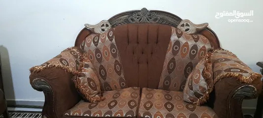  13 كنب + بوفيه للبيع بحاله جيده السعر 150
