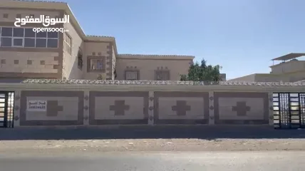  3 فيلا للبيع في البريمي  منطقة ارض الجو المرحلة الاولى