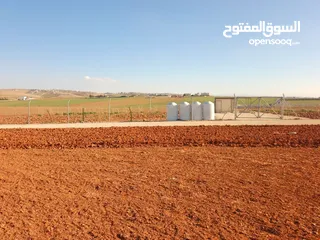  4 مادبا بجانب الجامعة الامريكيةمباشرة قطعة زراعيةمميزة بسعر 18 الف الدونم وبمساحة 3750متر واصل الخدمات