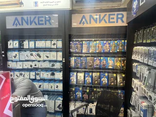  3 ديكور محل موبايلات بحالة ممتازه للبيع