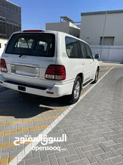  4 لكزس LX470 2004