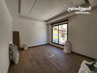  12 شقة للبيع في الصويفية ref : 14279