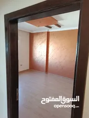  27 شقه فاخره  للايجار ( ديكورات فخمه )