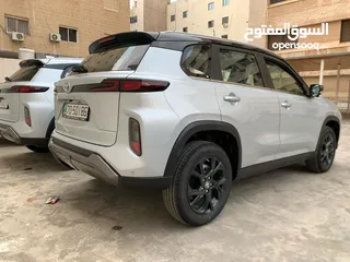  2 سيارة للإيجار تويوتا راف 4 كروس 2025 زيروو فل اوبشن بانوراما * *** المكتب الدبلوماسي لتأجير السيارات