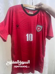  10 تيشيرتات منتخب