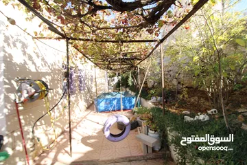  9 بيت مستقل للبيع مع حديقة خارجية  في بيتونيا
