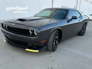  1 Dodge Challenger GT 2023