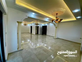  1 شقة طابقية للبيع ( مجددة بالكامل )