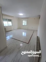  7 شقة فارغة للإيجار 4 نوم بسعر لقطة في اجمل مناطق خلدا