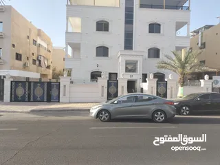  6 شقق فاخرة للبيع