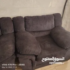  3 كنب  مستعمل    فقط موجود في بيرين الزرقاء/س و ا ره60