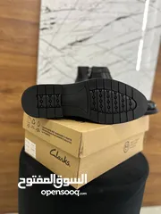  8 حذاء Clarks الجلد الطبيعي، هتجمع بين الشياكة وجودة التفاصيل في تصميم يليق بمكانتك.صناعه فيتنامي