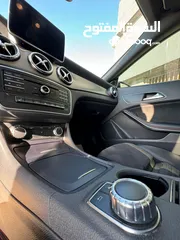  10 Mercedes Benz CLA 180