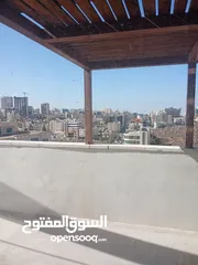  8 مكتب للايجار - رووف مع تراس