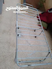  4 تخت متنقل حديد جيد جدا
