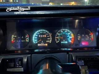  17 اولدز موبيل 1990 جدا نضيفه