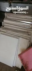  9 ديكور محل من رفوف سكريت وزوايا وستاندات