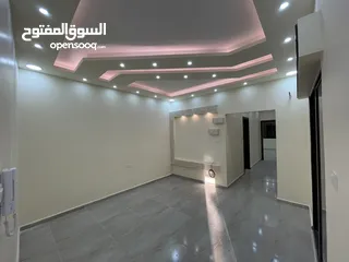  8 شقة طابق ارضي مدخل مستقل جديد بالقرب من حديقة تونس مساحه 140 م