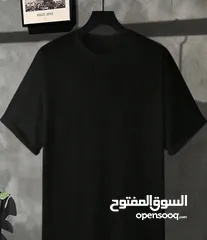  2 تيشيرت رجالي جميل و يوجد عليها رسمة لسيارت RETRO و هو تيشيرت جميل جدا