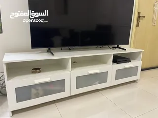  2 طاولة تلفزون من ikea