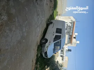  1 مرسيدس سبرينتر اوتوماتيك بحالة جيدة للبيع
