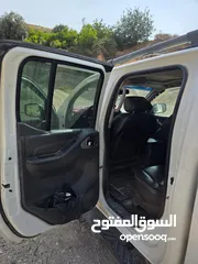  10 بكم نيسان نيفارا فحص كامل فتحه بالسقف 2011 ترخيص 25/9/2025 فل كوشوك جديد فور باي فور  مرخص  ومأمن