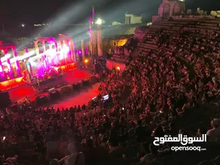  2 البحث عن شركاء لتنظيم حفلات ومؤتمرات بي مناسبة فصل الصيف