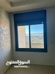  7 شقة جديدة وحديثة للإيجار في بيرزيت – مساحة 160م2