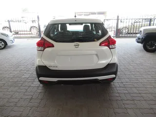  4 NISSAN KICKS S 2020 GCC 81000KM GOOD CONDITION