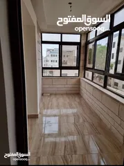  2 شقه لللبيع (جبل الحسين / شارع طبريا / عماره 67)