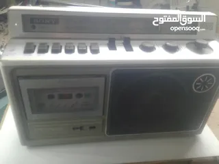  19 اجهزة راديو   يابانية  من السبعينات