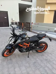  3 KTM 390 Duke