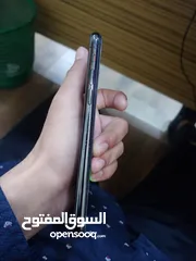  5 ايفون اكس 64 جيجا  iphone x 64gb with box minor line 60bd