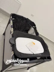  4 سرير اطفال مستخدم فترة قصيرة بحالة ممتازة بدون عيوب