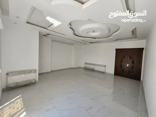  4 شقة فارغة للبيع في خلدا - ref: 14593