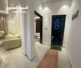  6 غرفه وصاله الخوير مقابل مسجد تيمور 1 bhk elkwer near Timor mosque